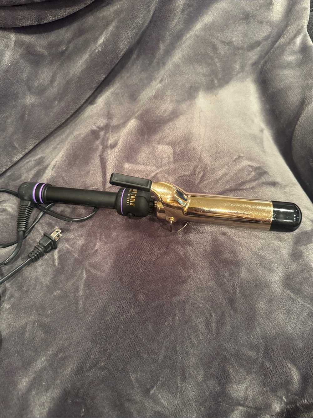 Hot Tools 24K Gold Salon Curling Iron - 1-1/2" #1102